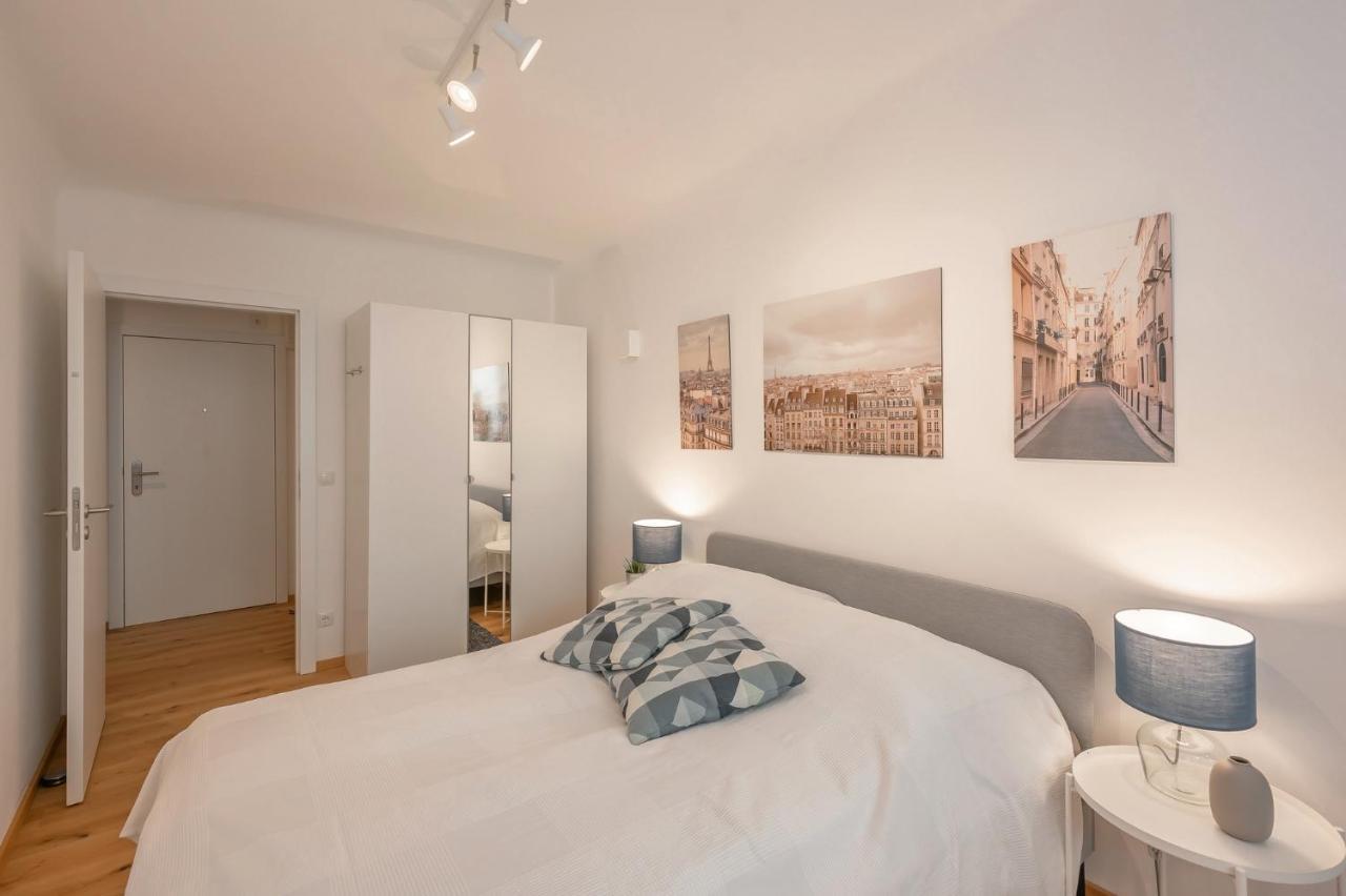 Modern City Center Apartment Wenen Buitenkant foto