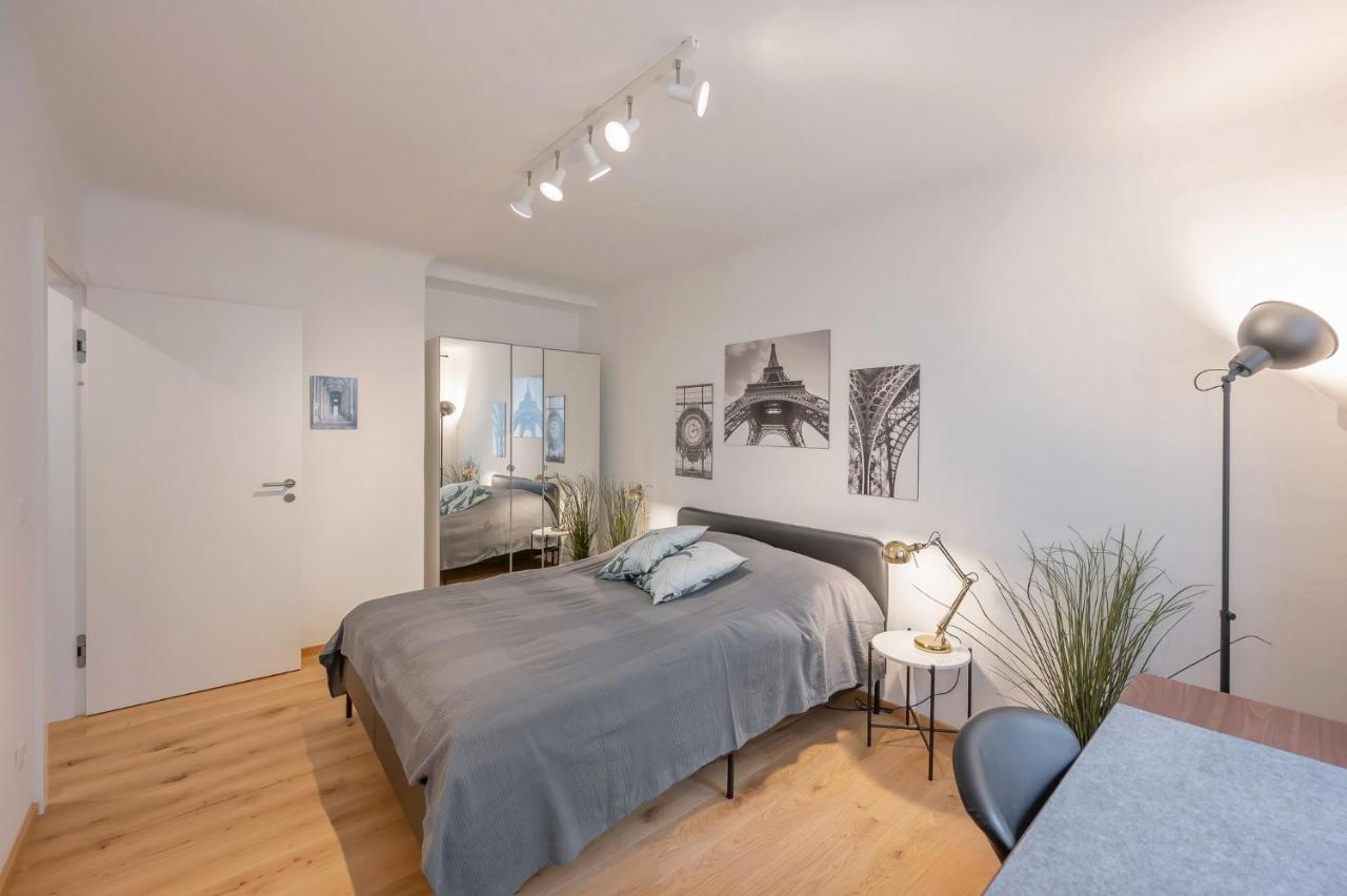 Modern City Center Apartment Wenen Buitenkant foto